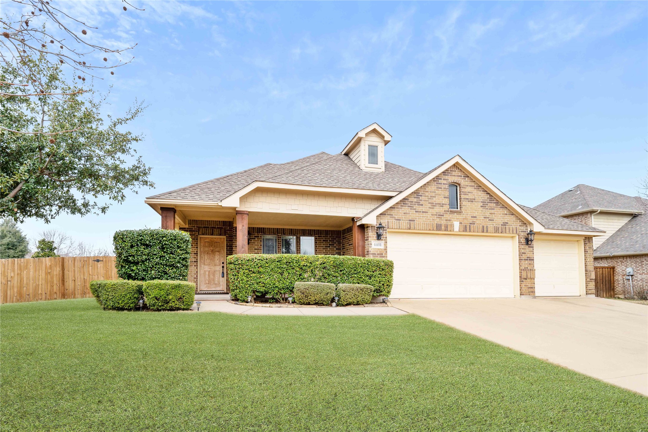 4401 Meadow Breeze Court Mansfield TX 76063