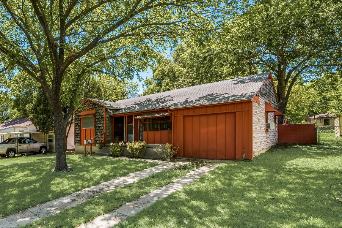 1421 S Brighton Avenue Dallas TX 75208