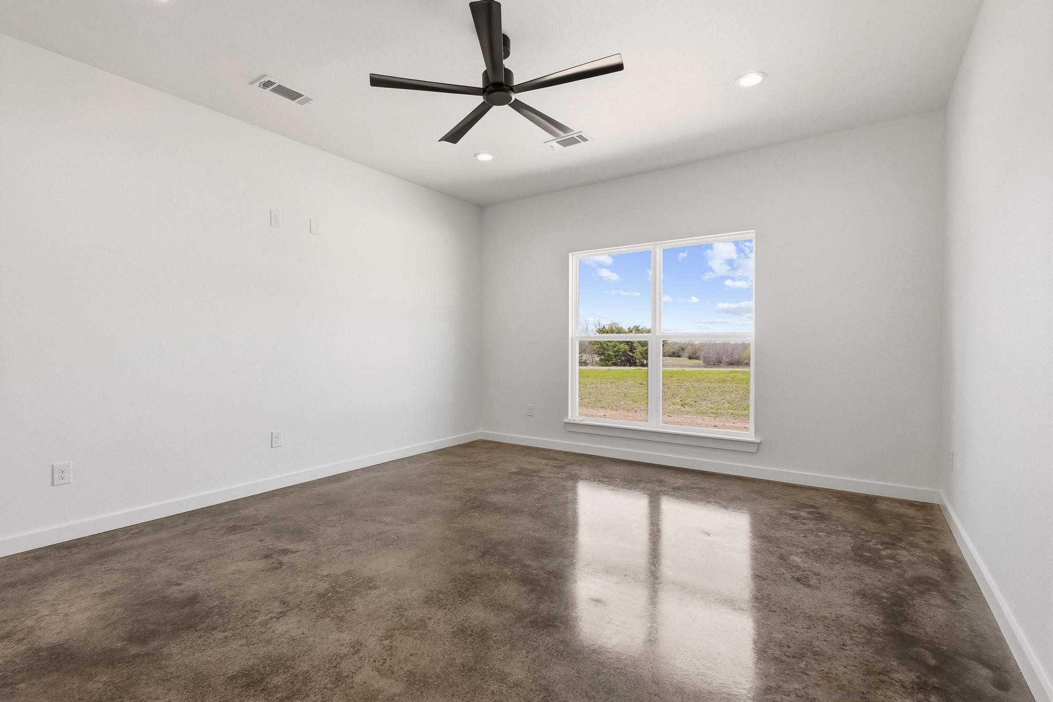 14457 E Fm 1396 Windom TX 75492