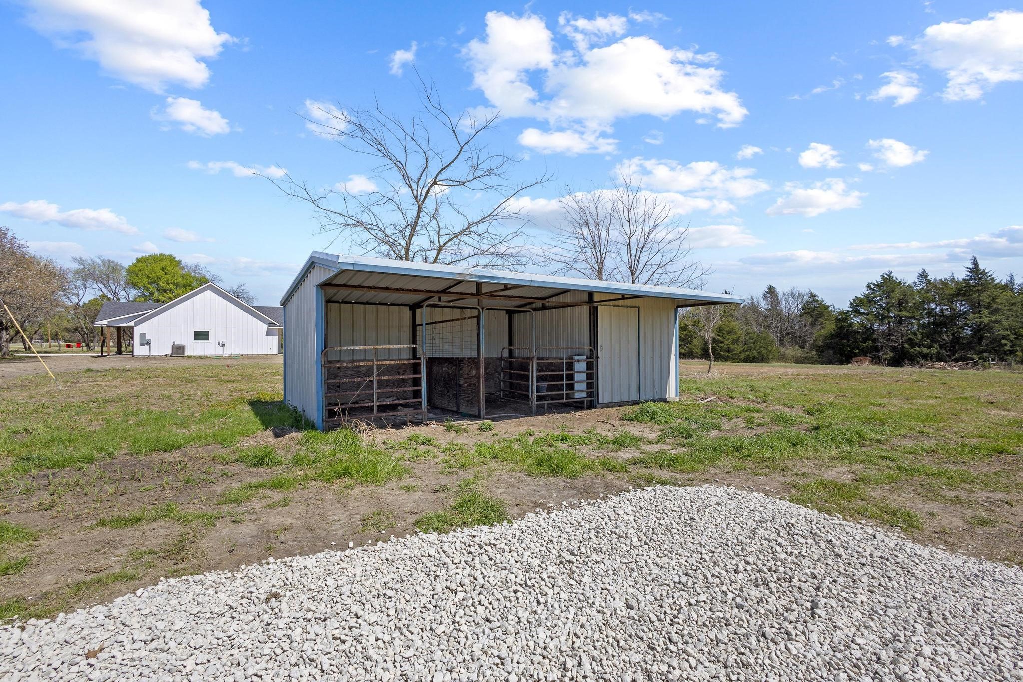 14457 E Fm 1396 Windom TX 75492