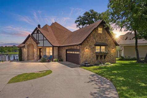 1211 Kiowa Drive W Lake Kiowa TX 76240