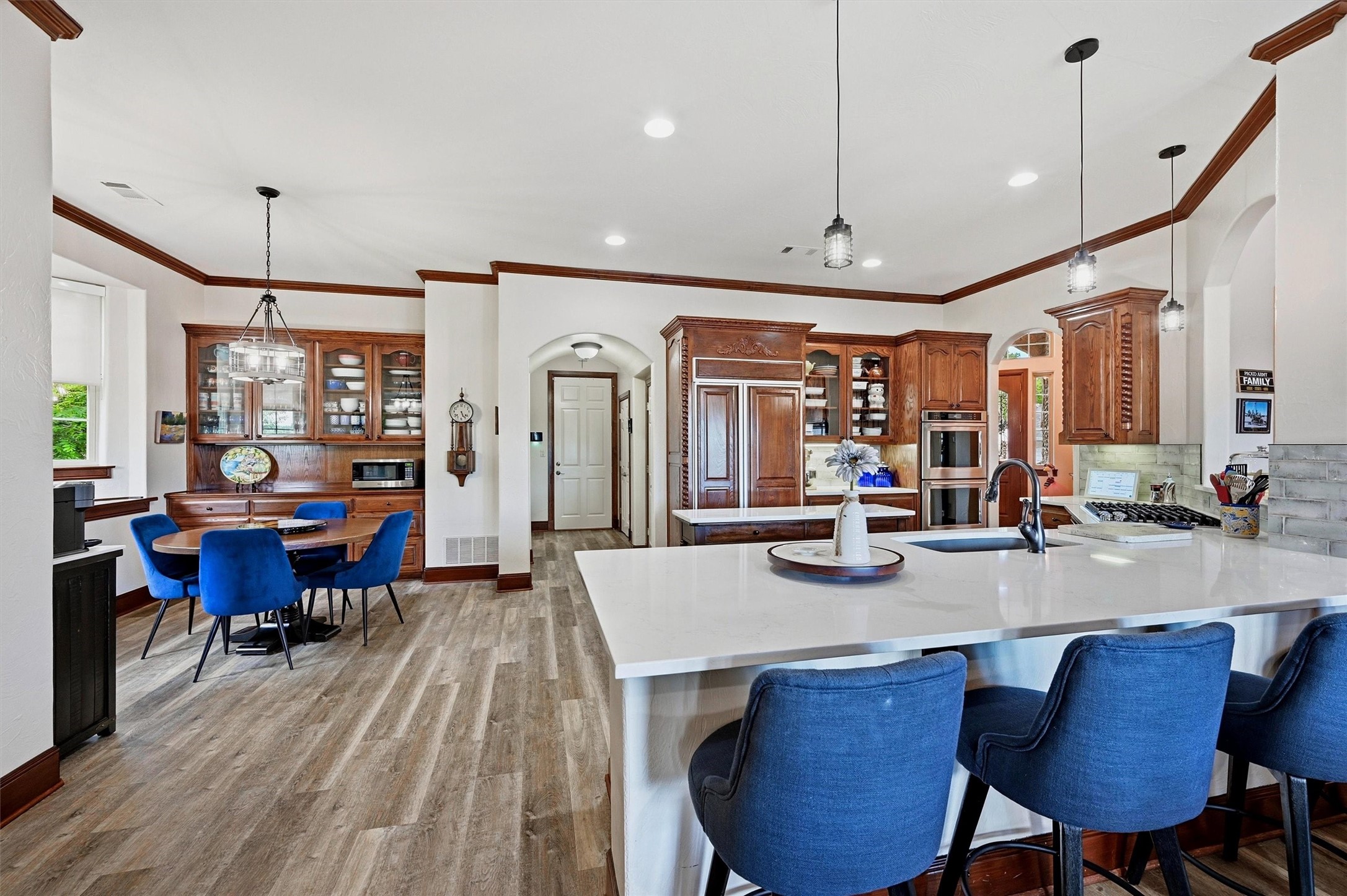 1211 Kiowa Drive W Lake Kiowa TX 76240