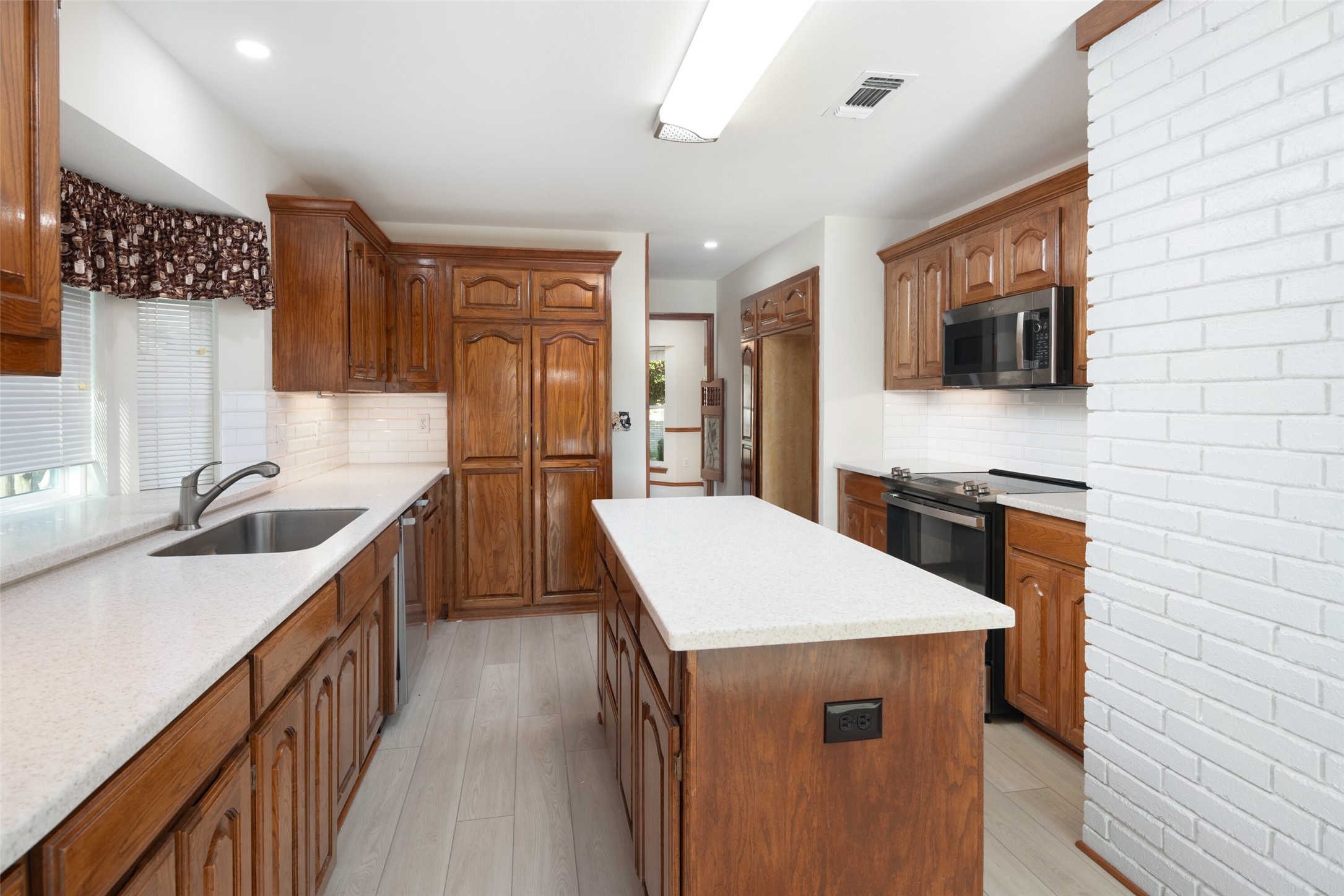 2316 Broken Point Mckinney TX 75072