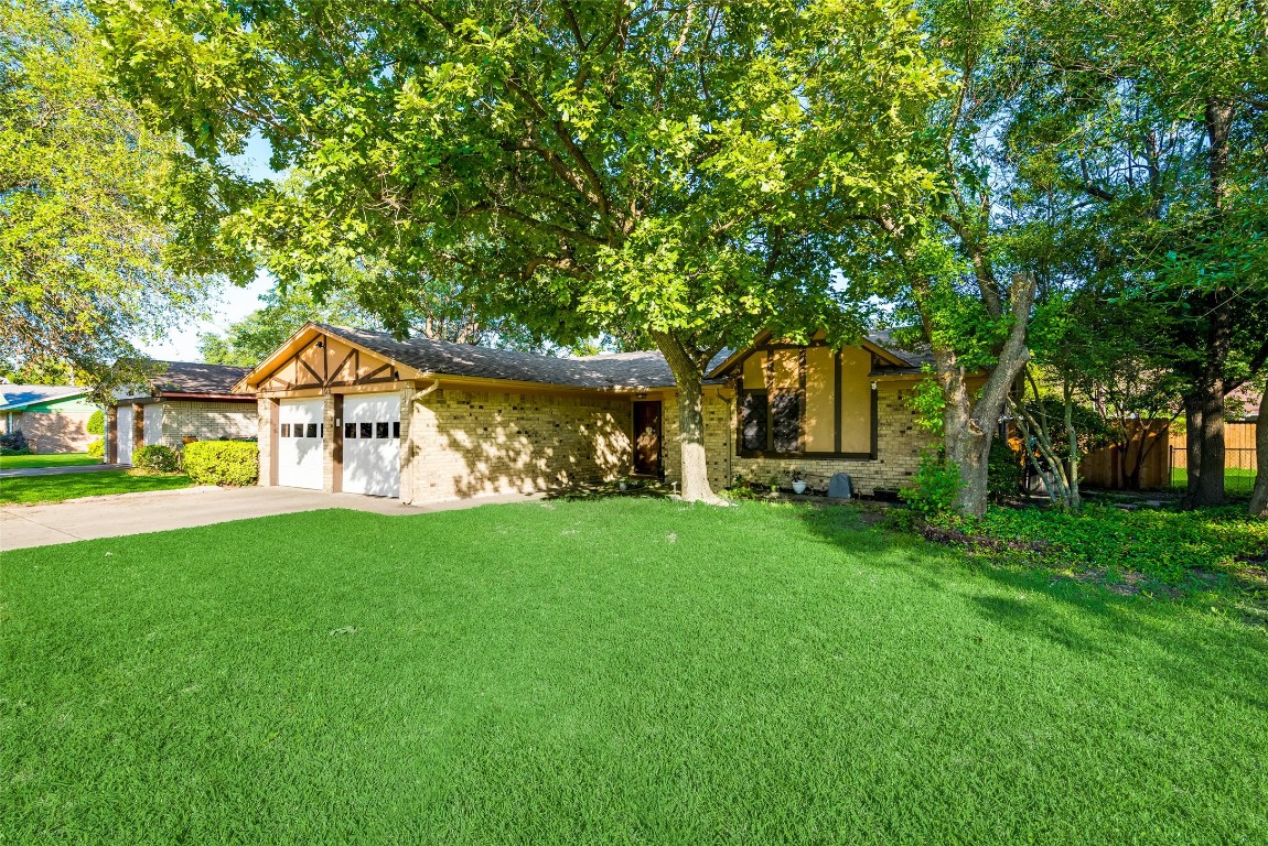 105 San Jacinto Street Waxahachie TX 75165