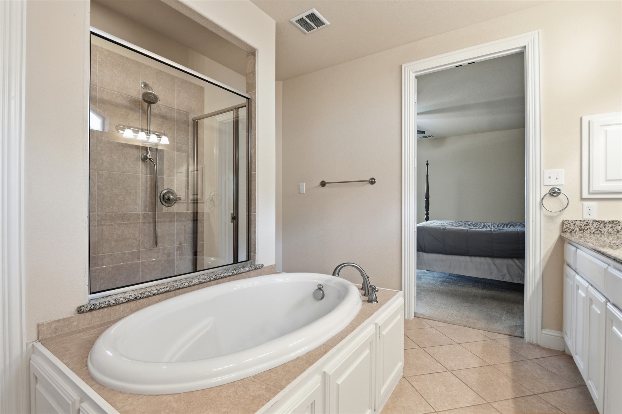 8224 Lindsay Gardens The Colony TX 75056