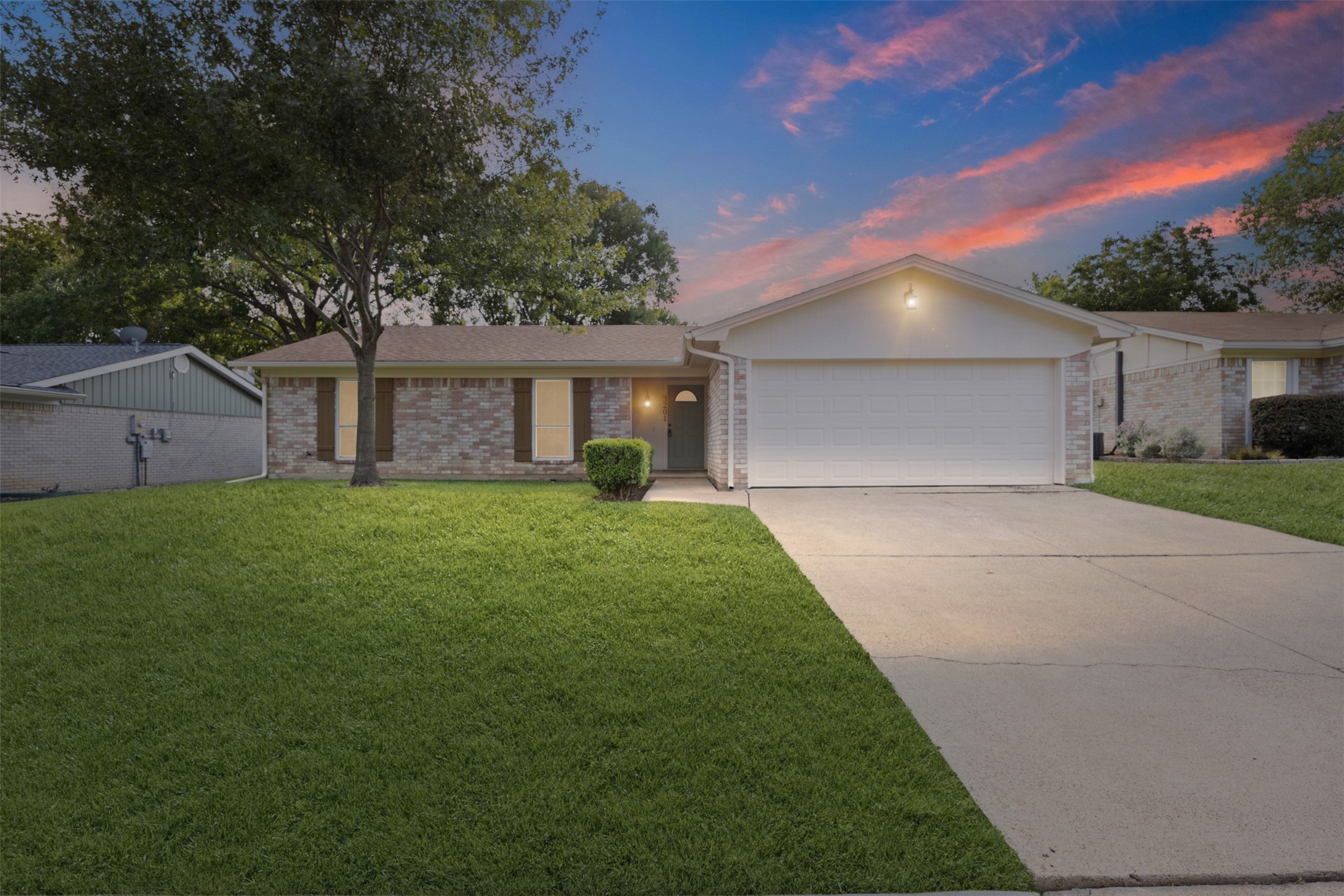 3201 Meadow Wood Lane Bedford TX 76021