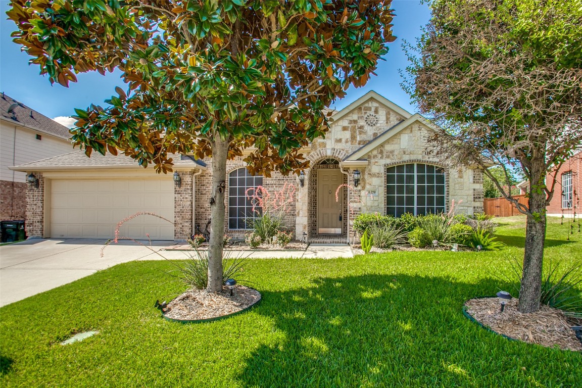 929 Myers Meadow Drive Garland TX 75043