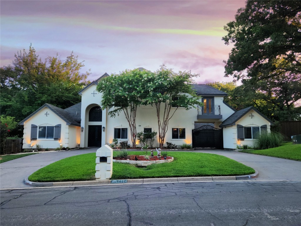 2904 Arbor Oaks Drive Arlington TX 76006
