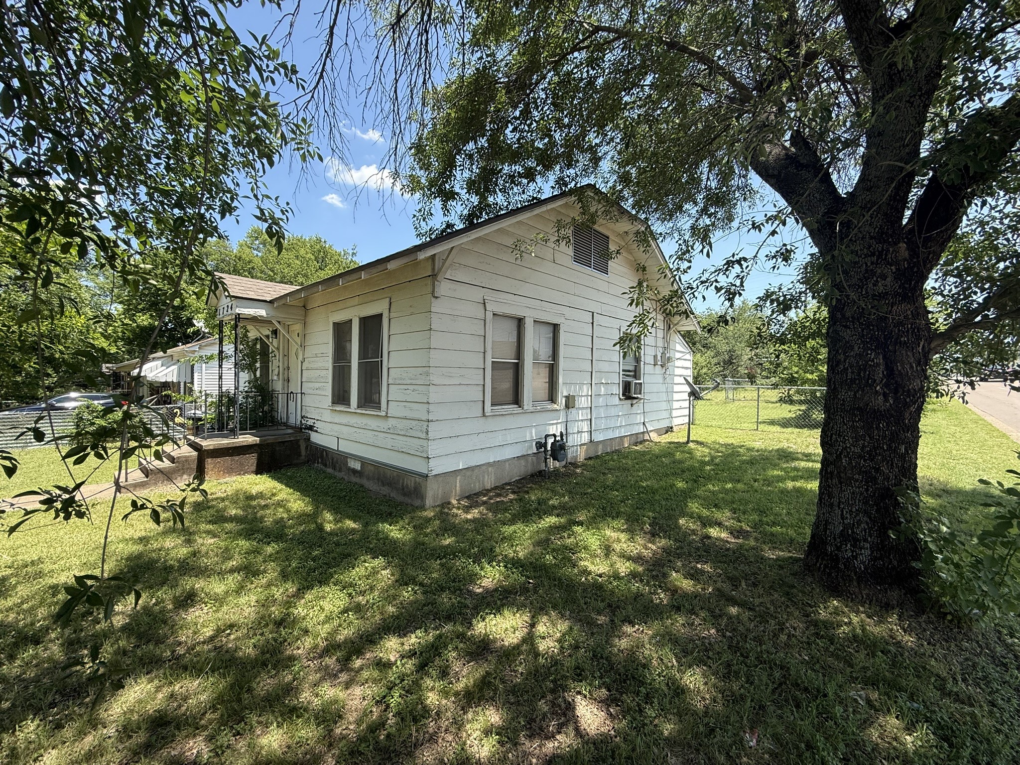 1724 Mcferrin Avenue Waco TX 76708