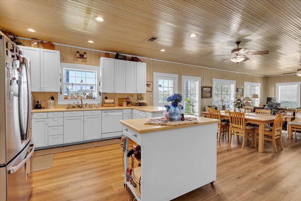 1476 County Road 2130 Telephone TX 75488