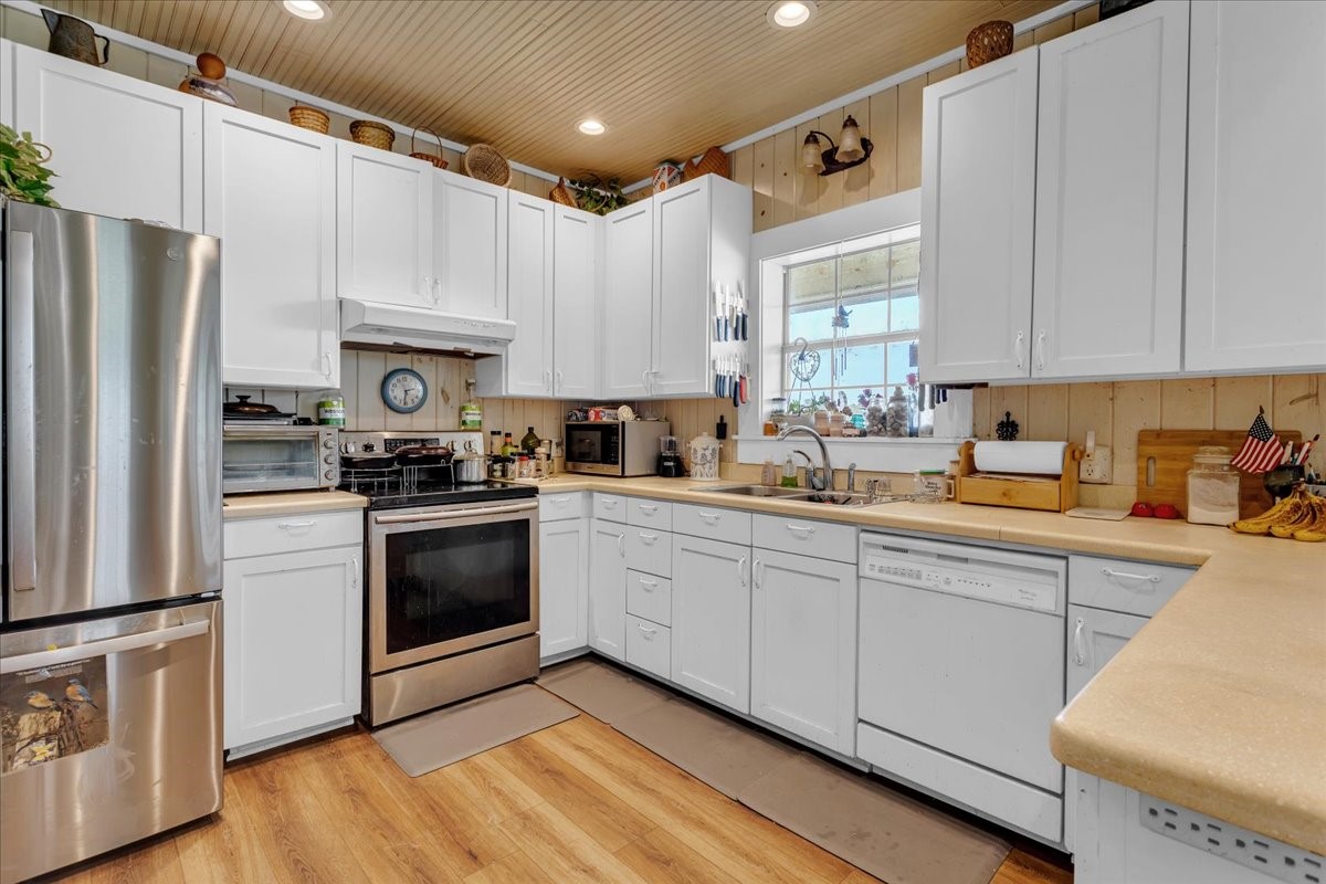 1476 County Road 2130 Telephone TX 75488