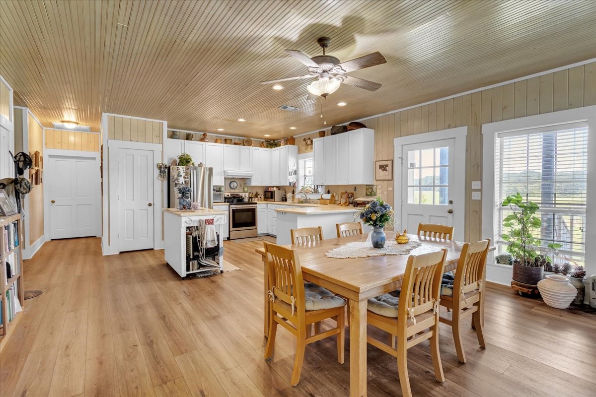 1476 County Road 2130 Telephone TX 75488