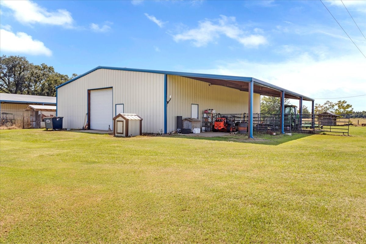 1476 County Road 2130 Telephone TX 75488