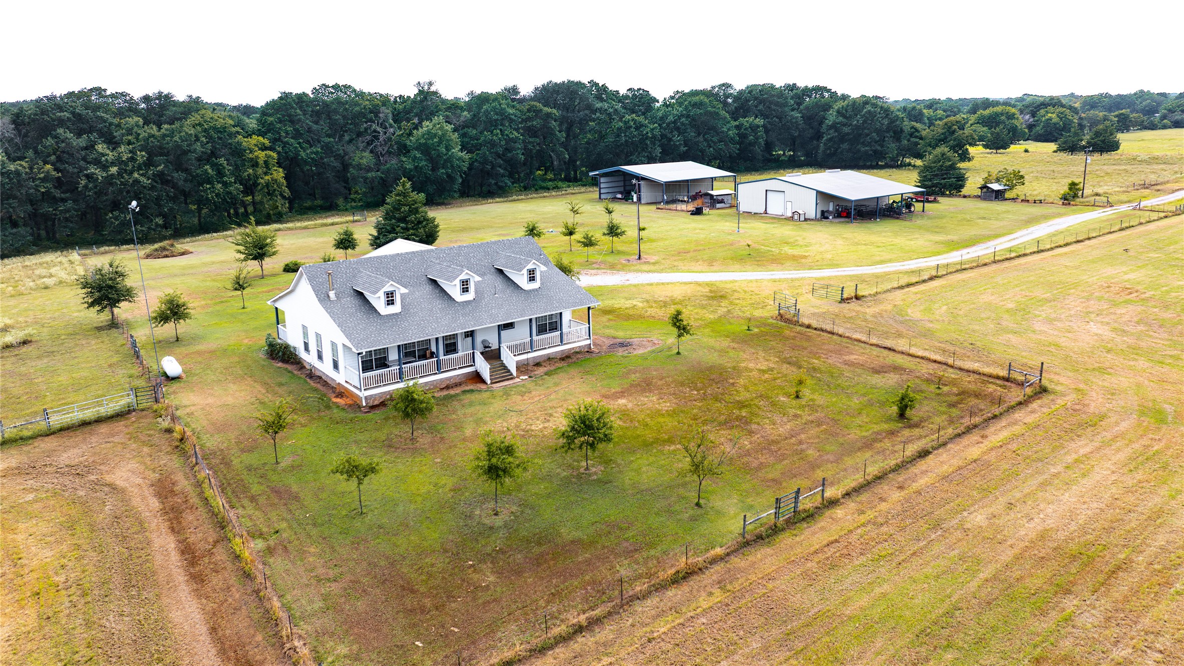 1476 County Road 2130 Telephone TX 75488