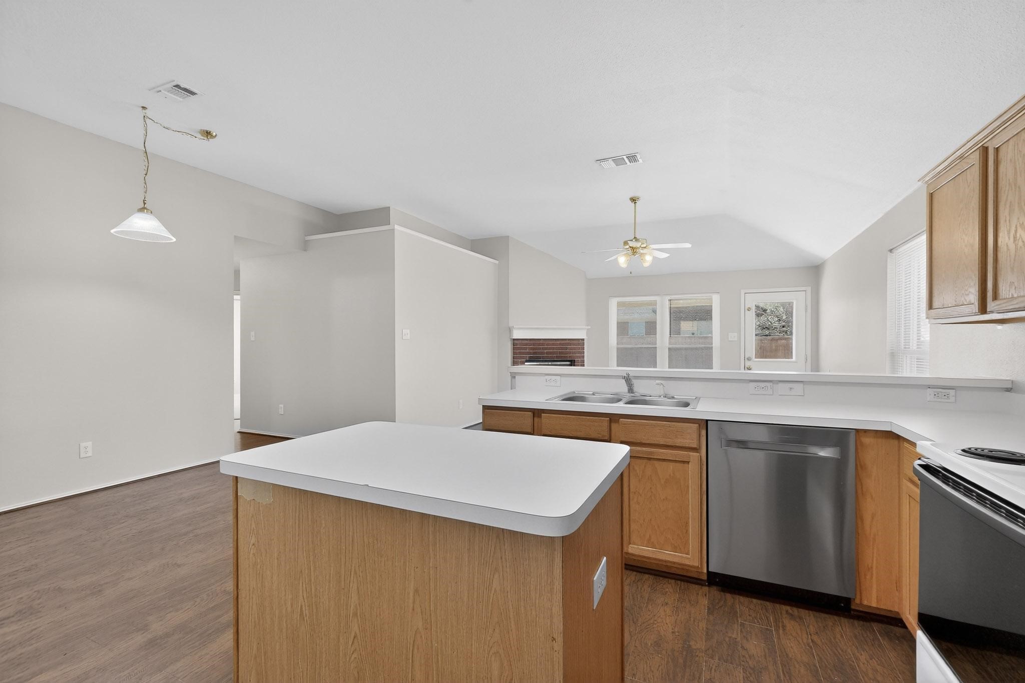 1025 Caleb Street Burleson TX 76028
