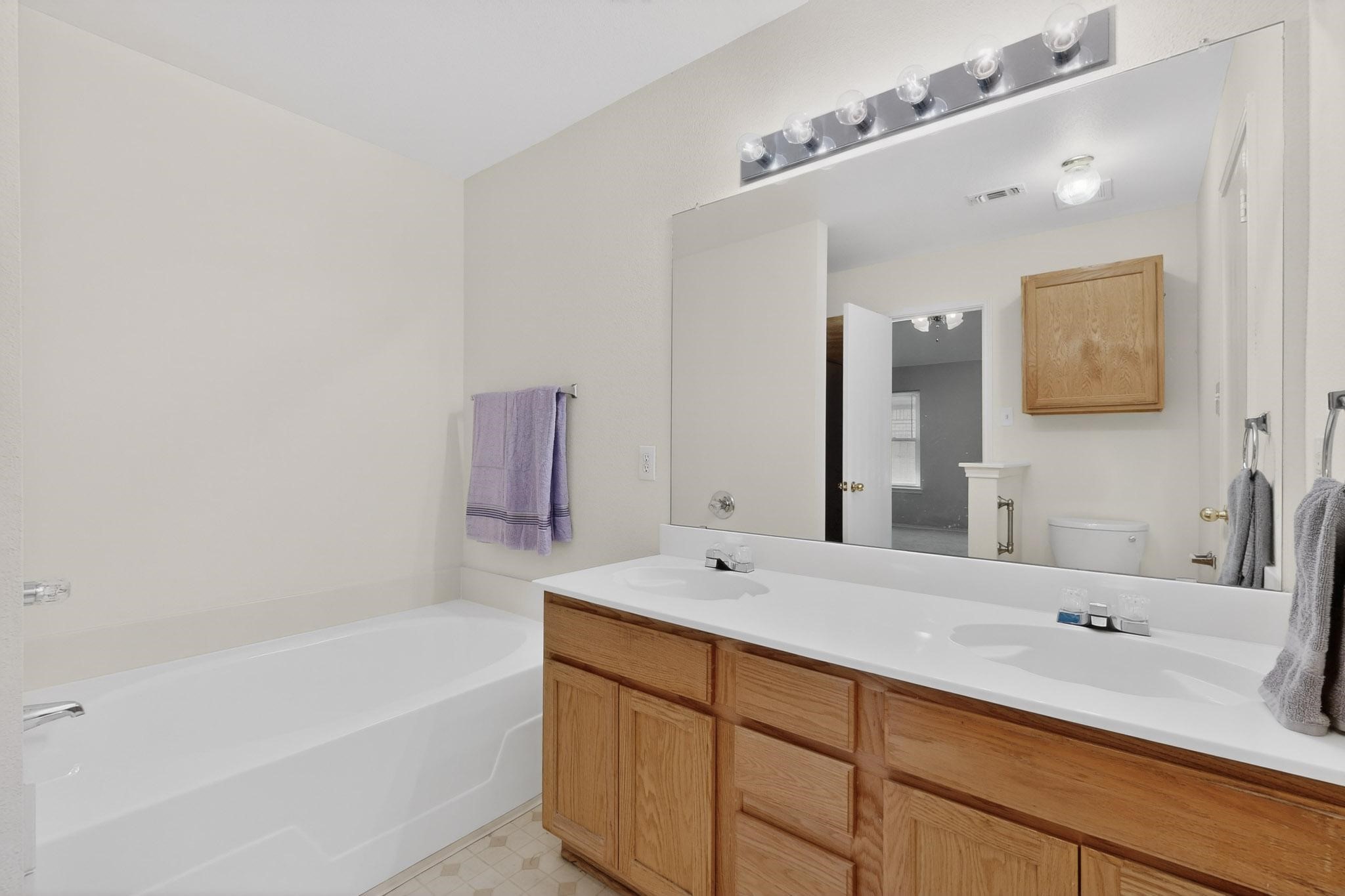 1025 Caleb Street Burleson TX 76028