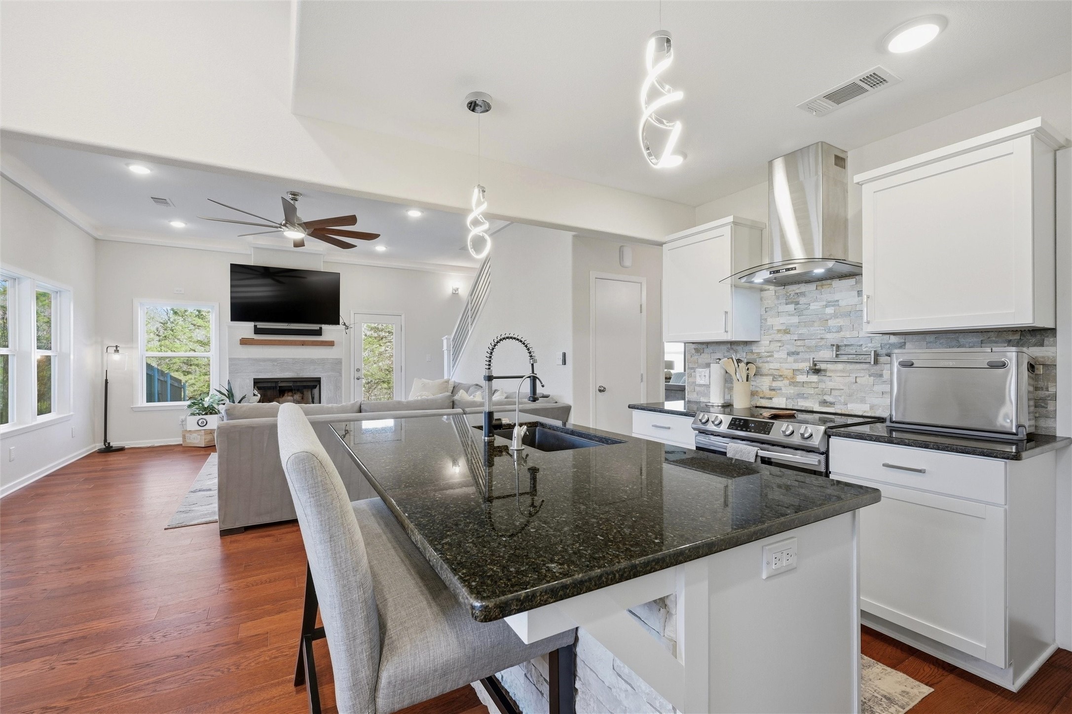 404 Hacienda Drive Pottsboro TX 75076
