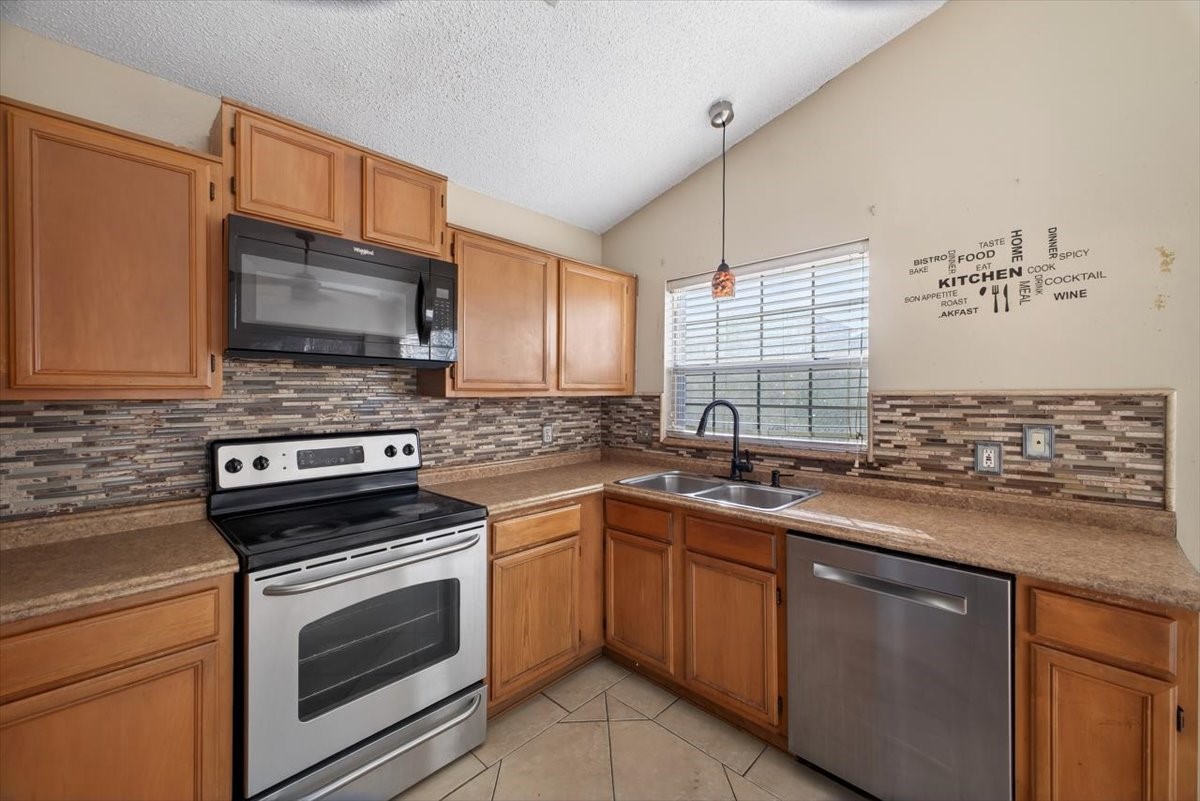 920 Danforth Place Arlington TX 76017