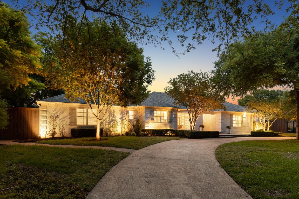 7173 Kendallwood Drive Dallas TX 75240