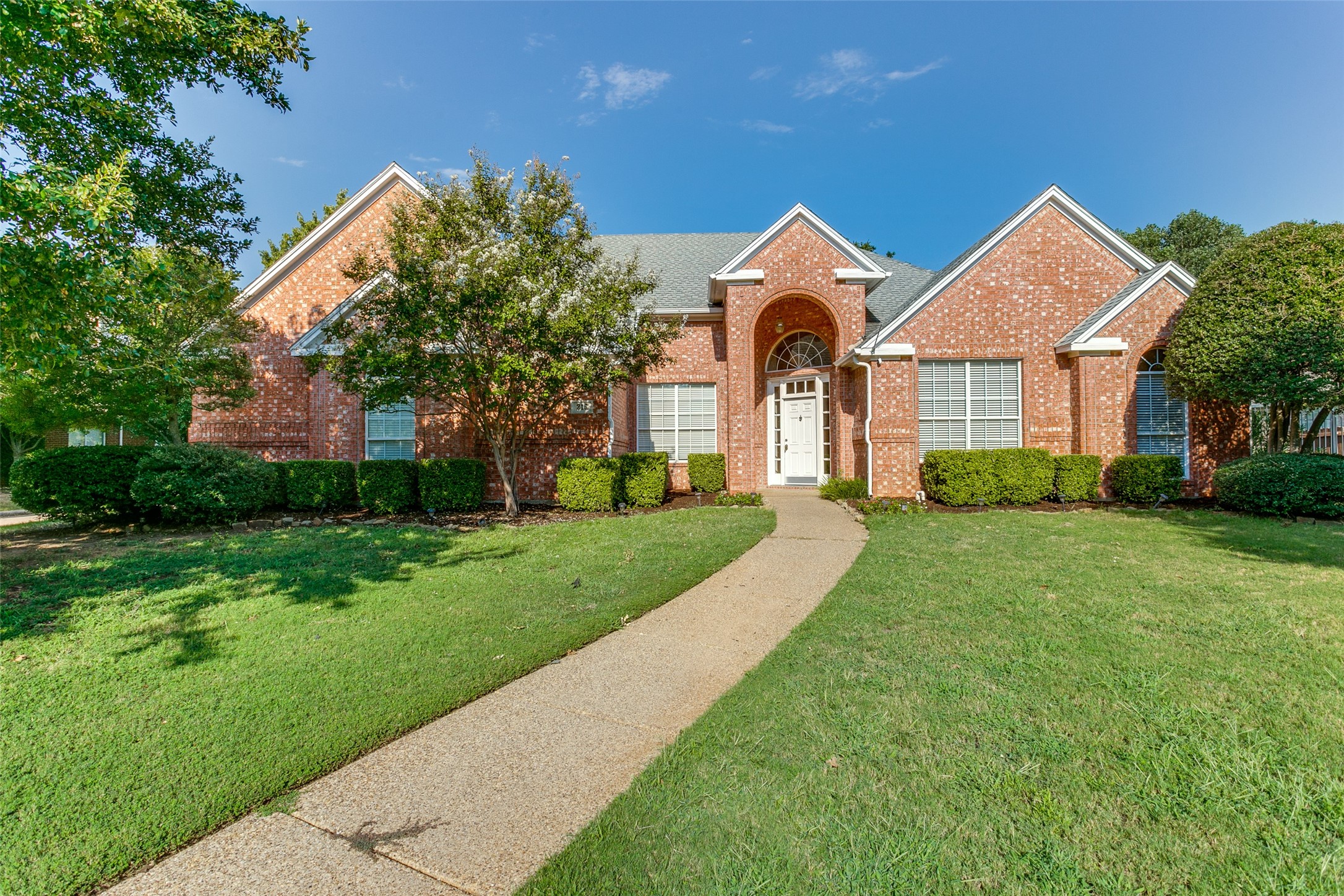 216 Canyon Lake Drive Southlake TX 76092