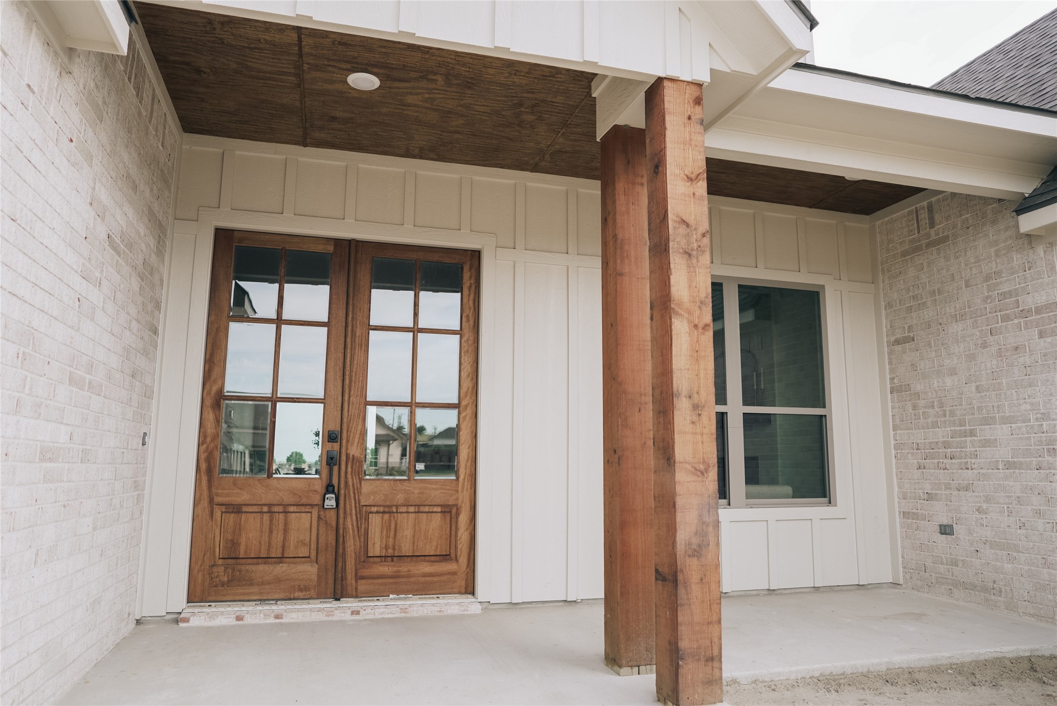 1008 Don Eve Court Azle TX 76020