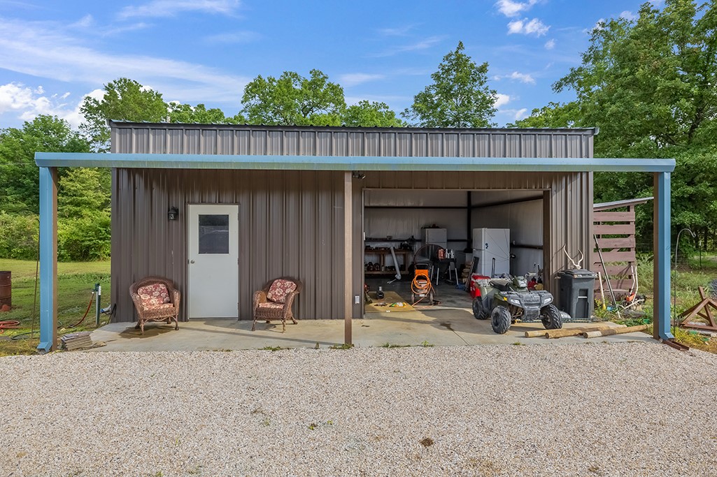 4798 County Road 4235 De Kalb TX 75559