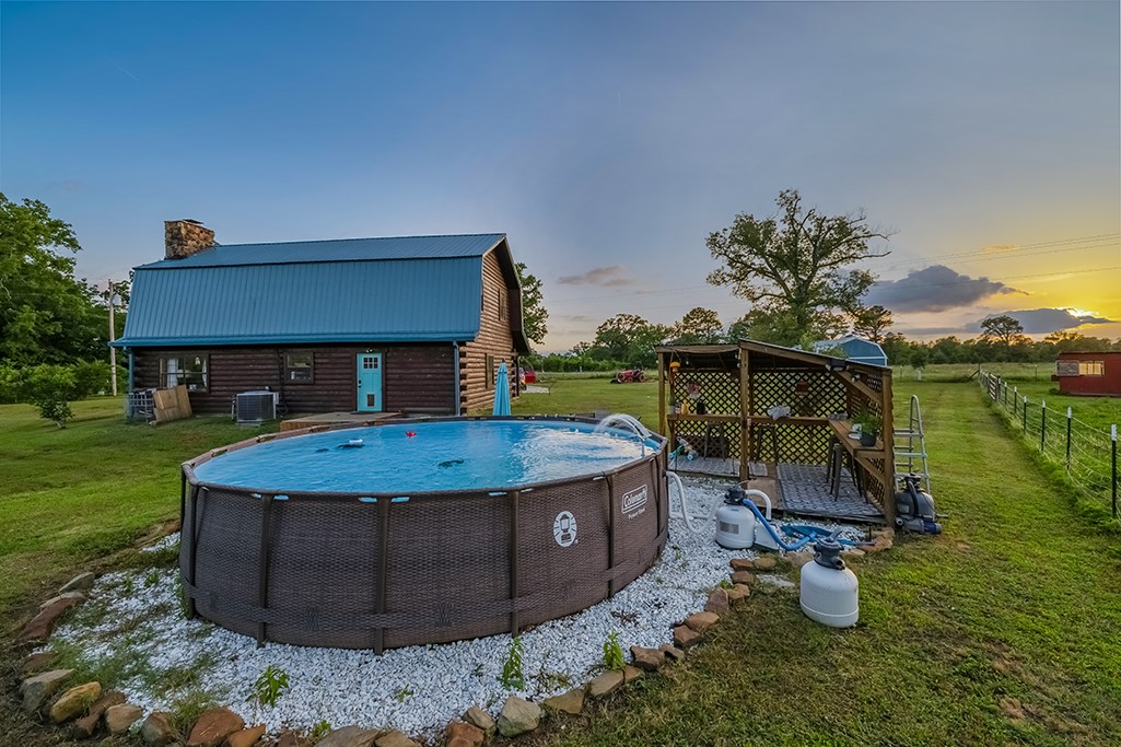 4798 County Road 4235 De Kalb TX 75559