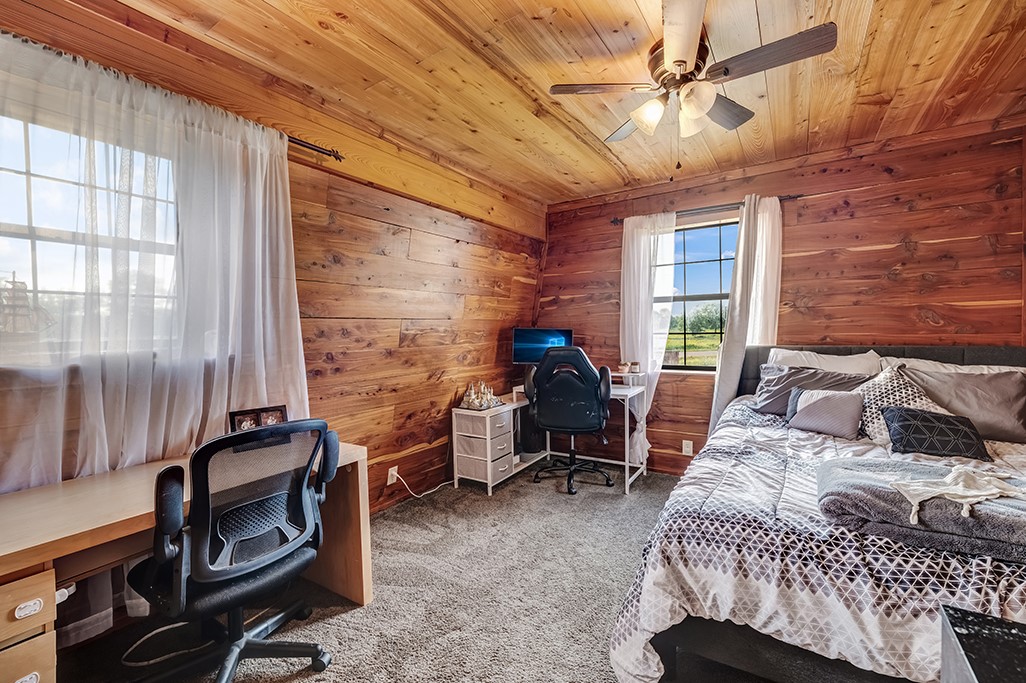 4798 County Road 4235 De Kalb TX 75559