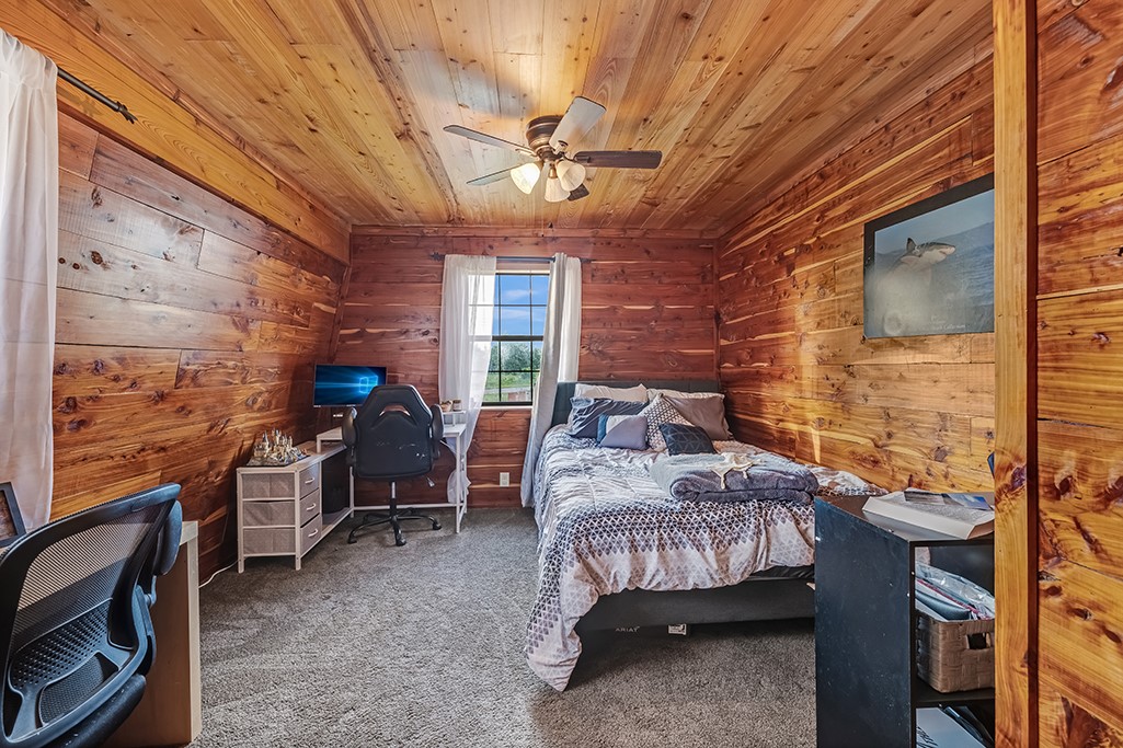 4798 County Road 4235 De Kalb TX 75559