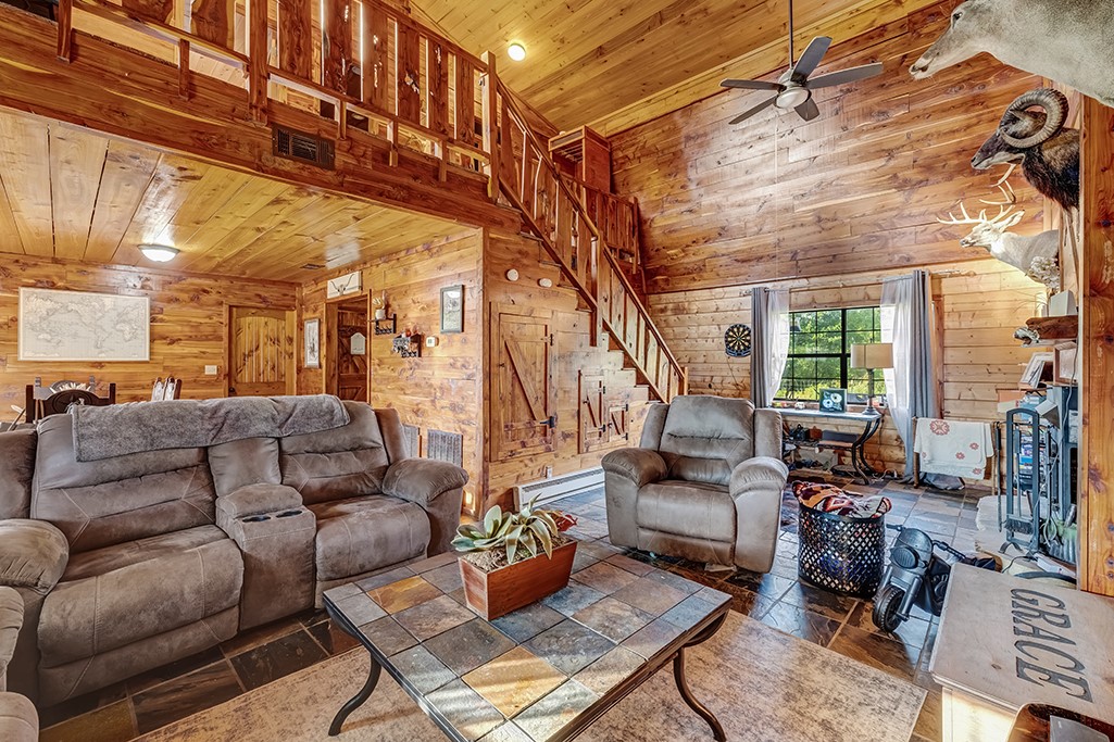4798 County Road 4235 De Kalb TX 75559