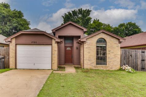 1720 Woodhall Way Fort Worth TX 76134