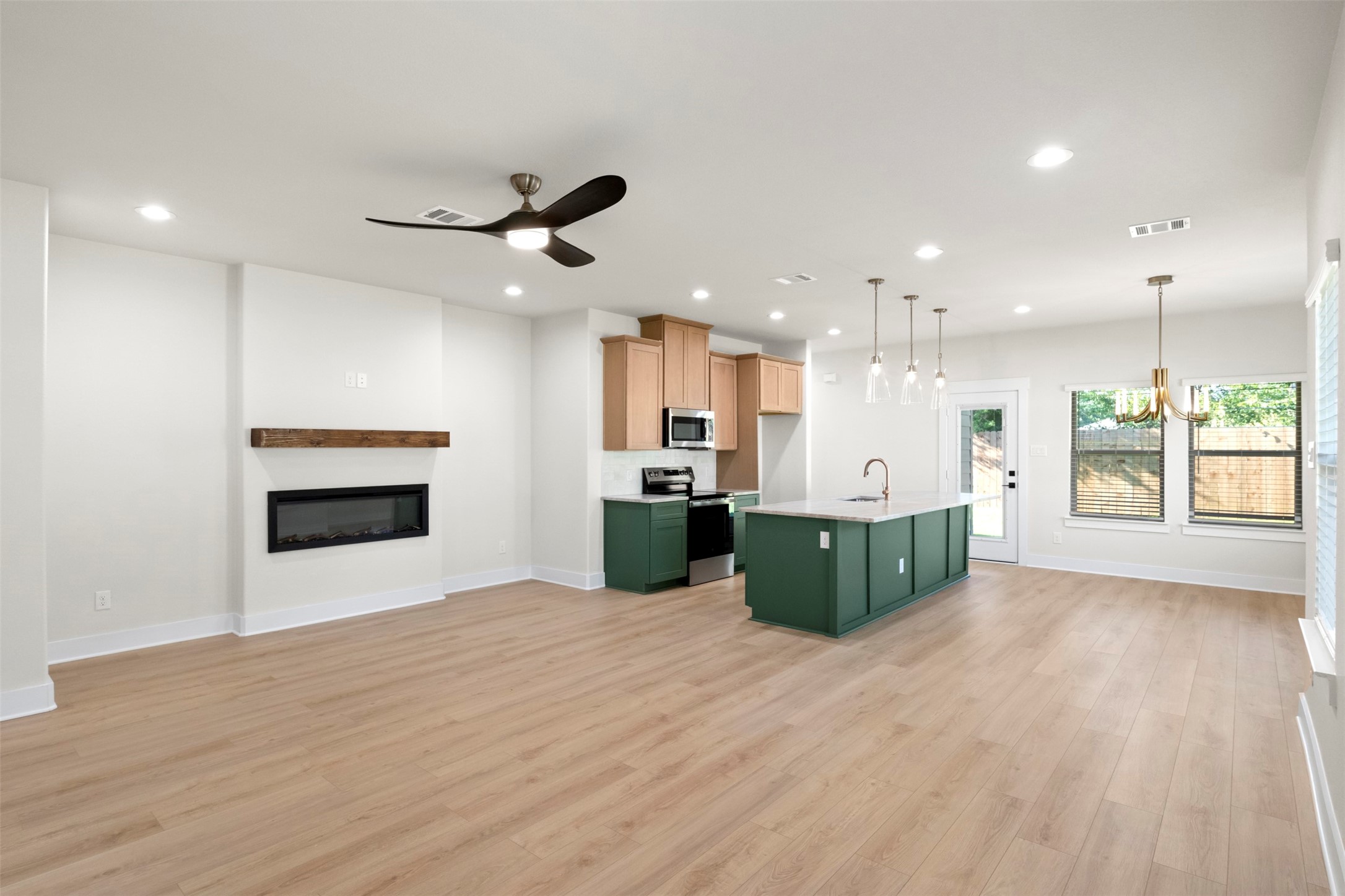 613 Escovedo Drive Italy TX 76651