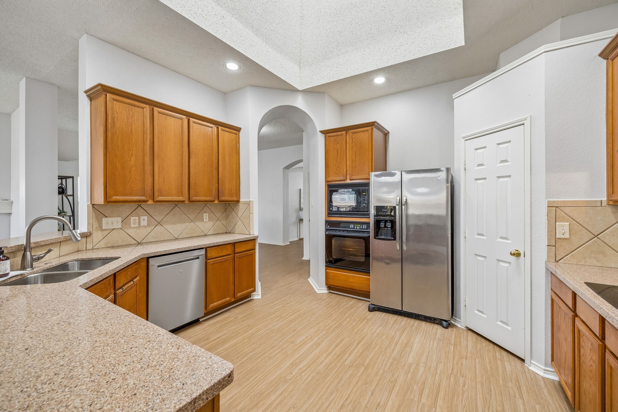 5517 Lawnsberry Drive Fort Worth TX 76137