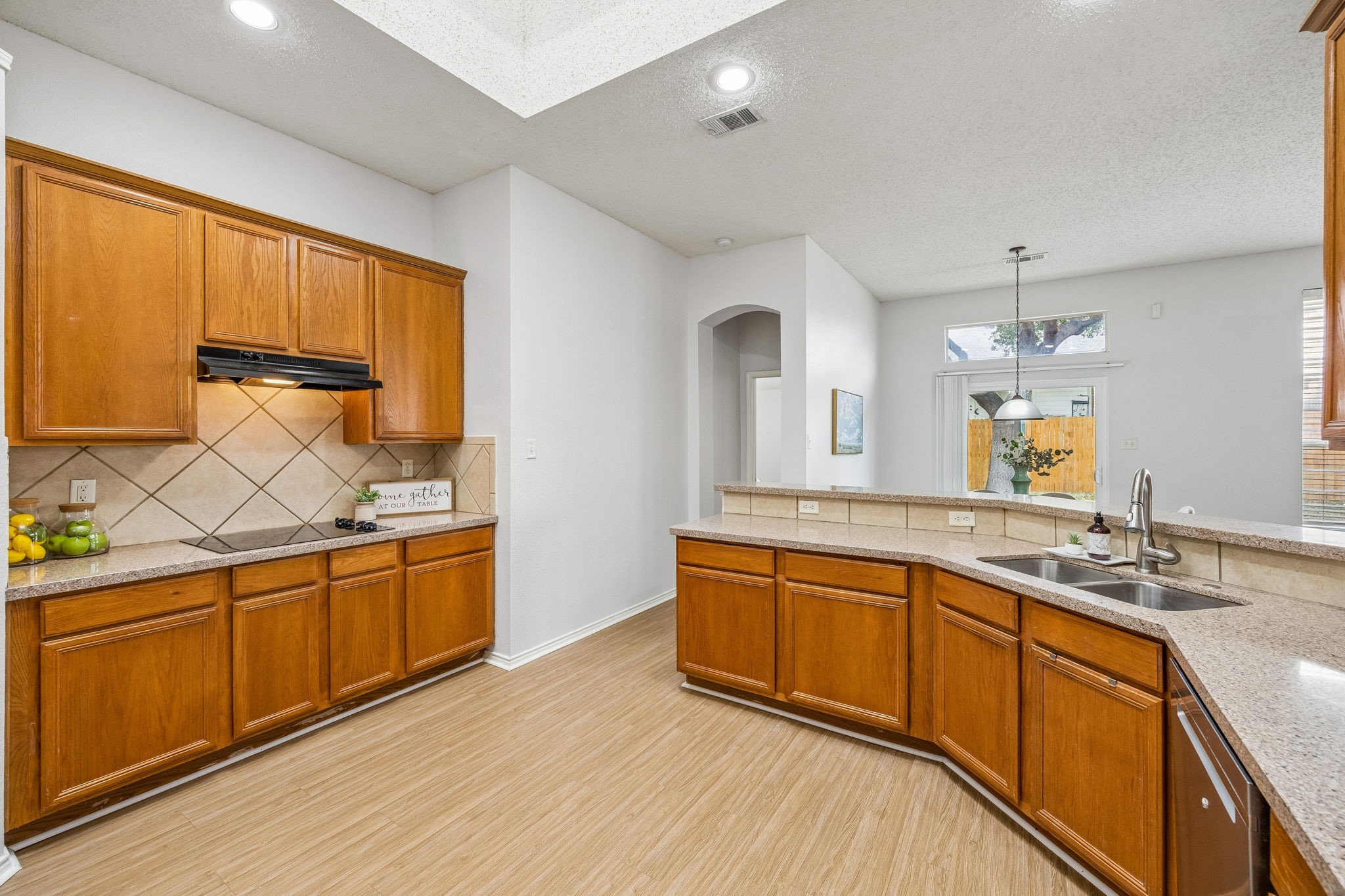 5517 Lawnsberry Drive Fort Worth TX 76137
