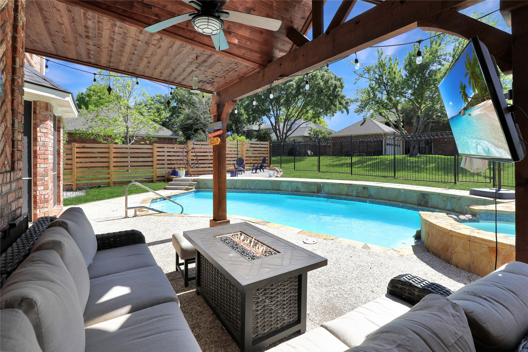 7518 Fitchburg Avenue Garland TX 75044