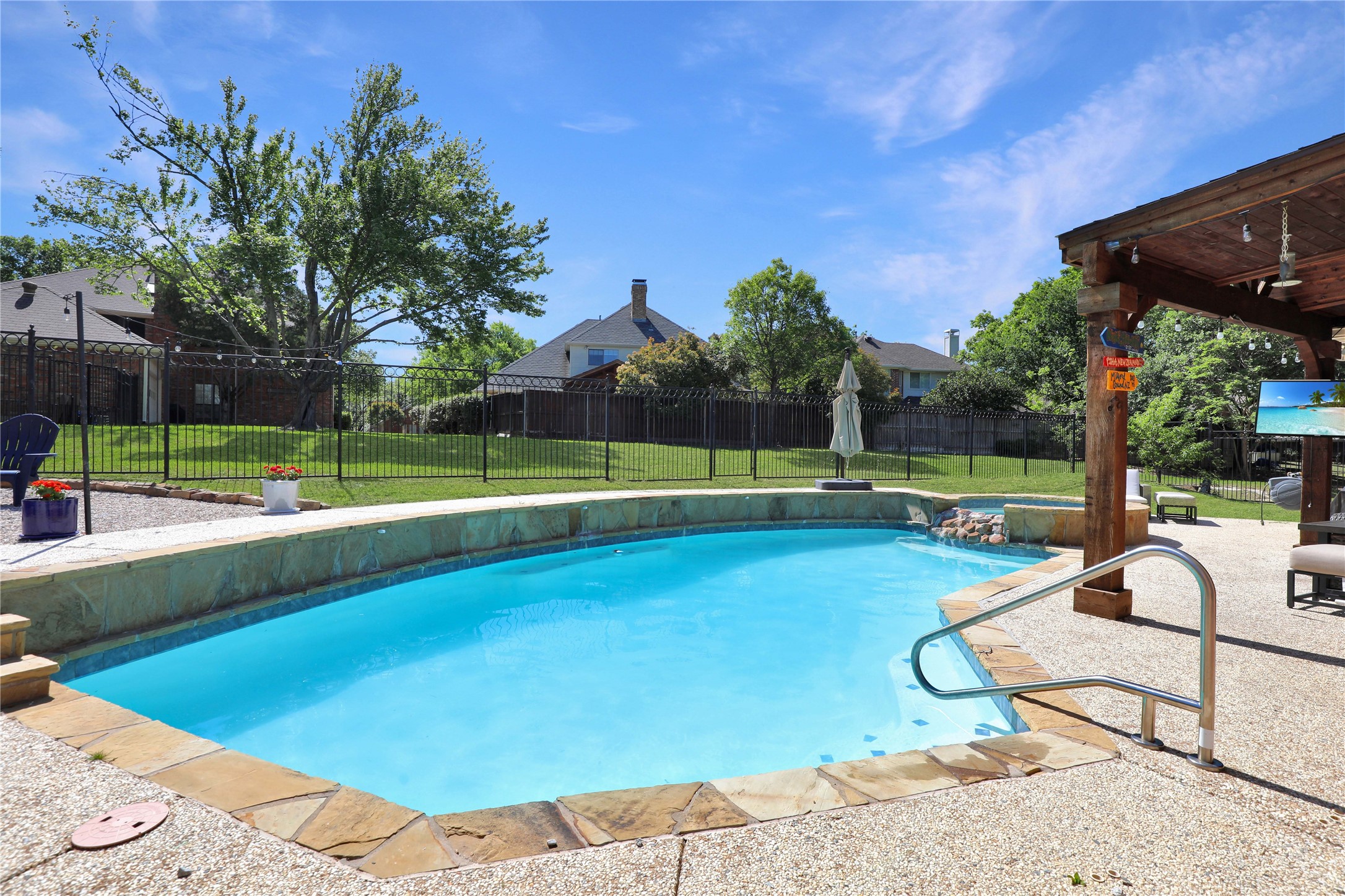 7518 Fitchburg Avenue Garland TX 75044