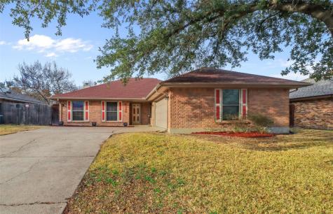 2430 Hallmark Street Grand Prairie TX 75052