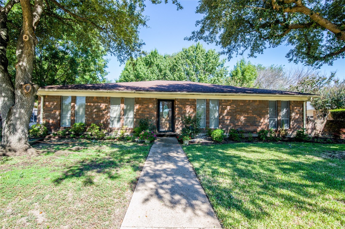 1606 Yorkstown Drive Ennis TX 75119