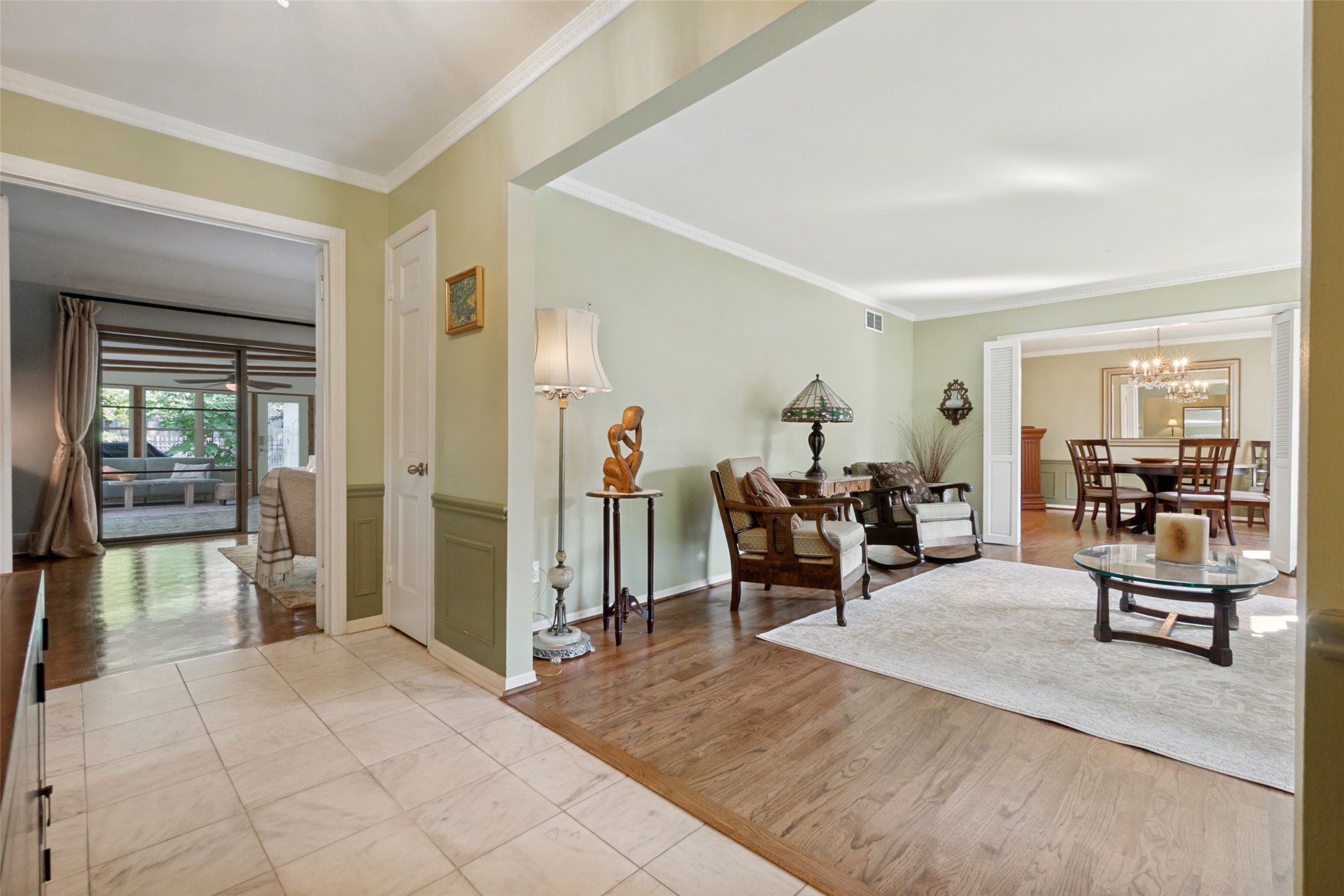 8810 Grenore Drive Dallas TX 75218