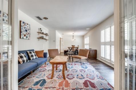 1330 S Llewellyn Avenue Dallas TX 75224