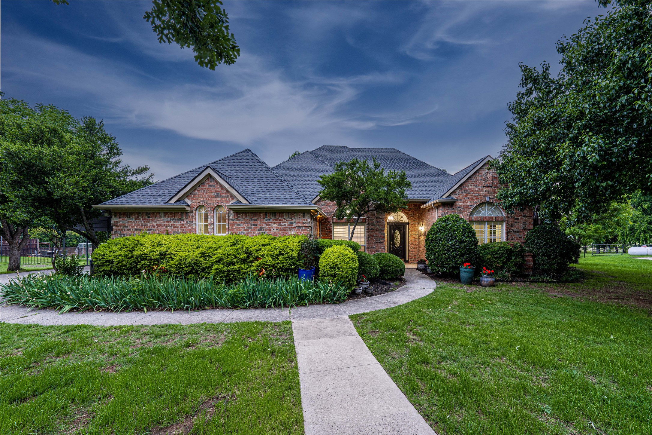 3943 Peregrine Point Celina TX 75009