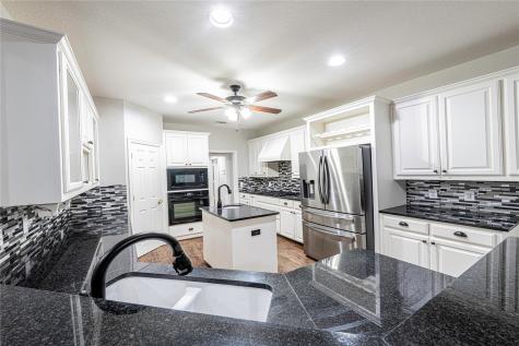 3943 Peregrine Point Celina TX 75009