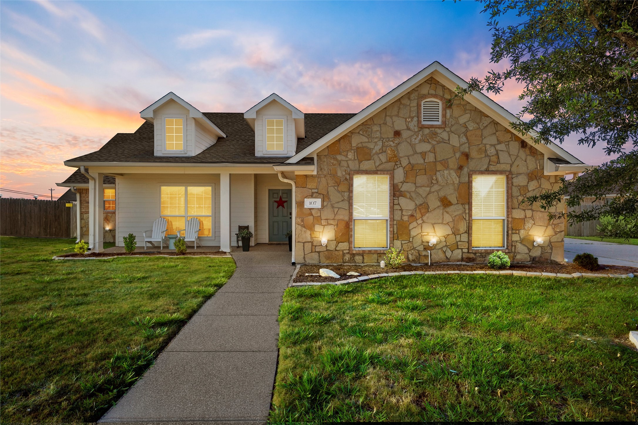 107 Oak Meadow Trail Mcgregor TX 76657