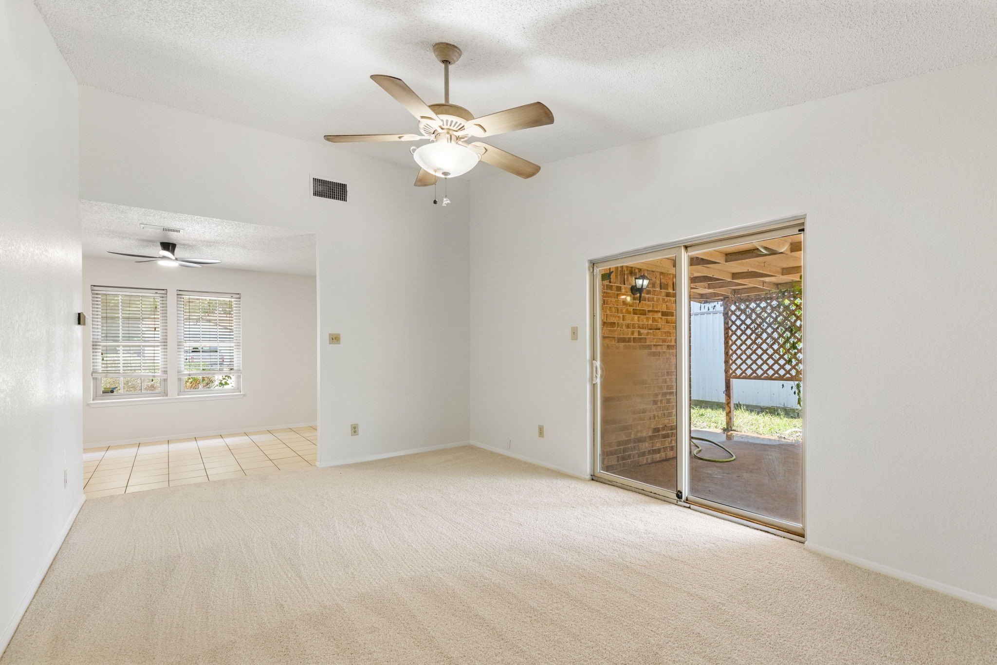 4009 Pueblo Trail Lake Worth TX 76135