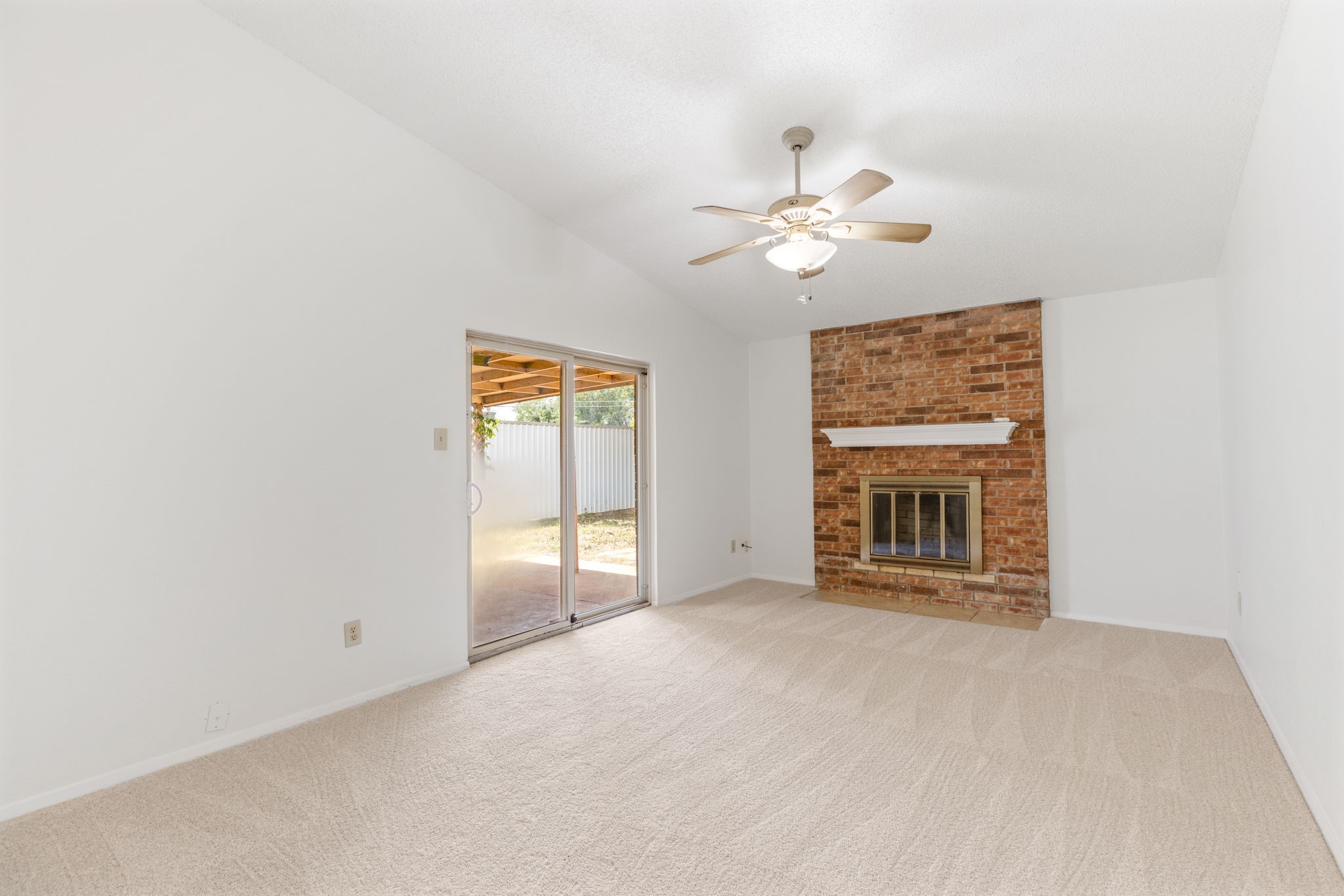 4009 Pueblo Trail Lake Worth TX 76135