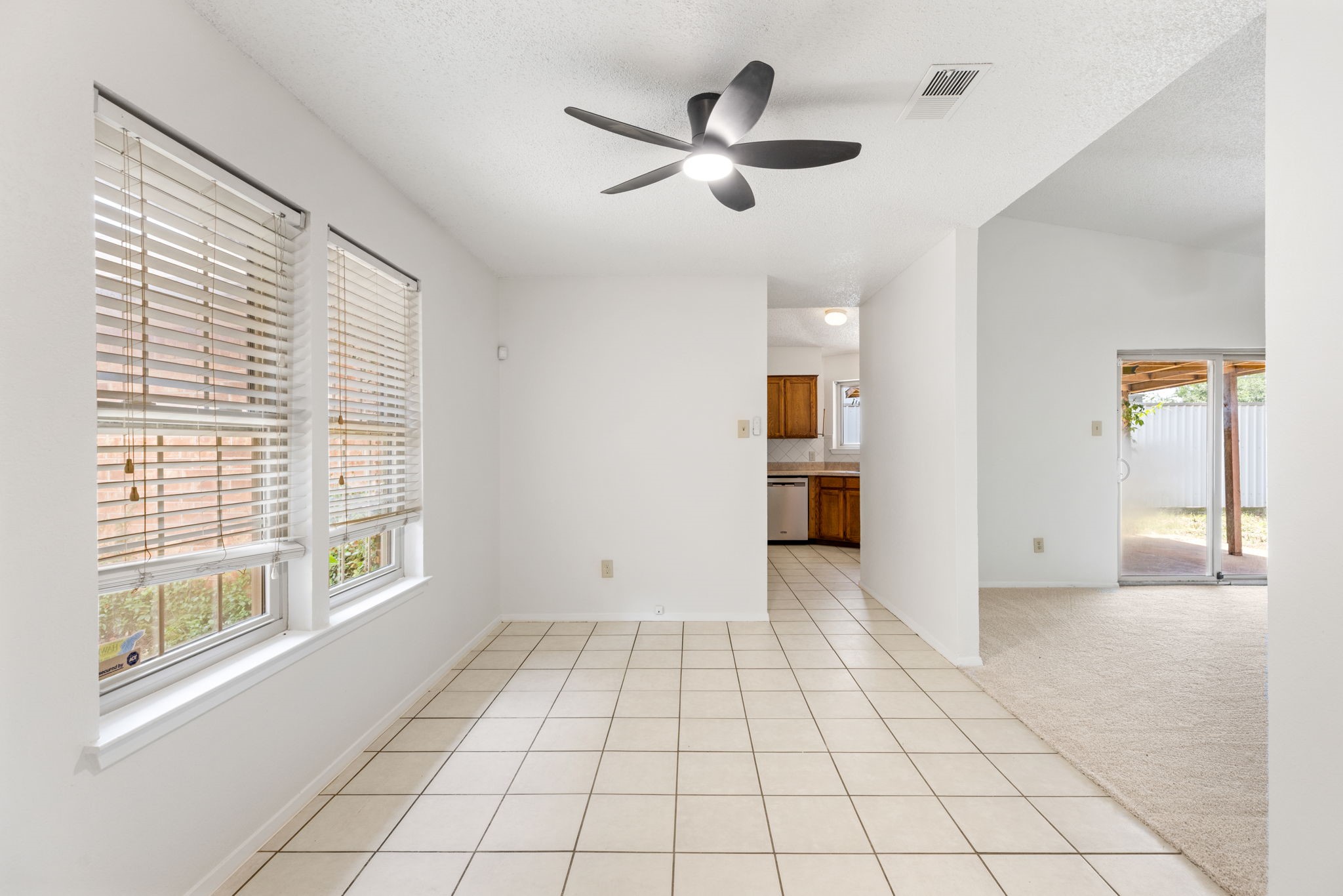 4009 Pueblo Trail Lake Worth TX 76135