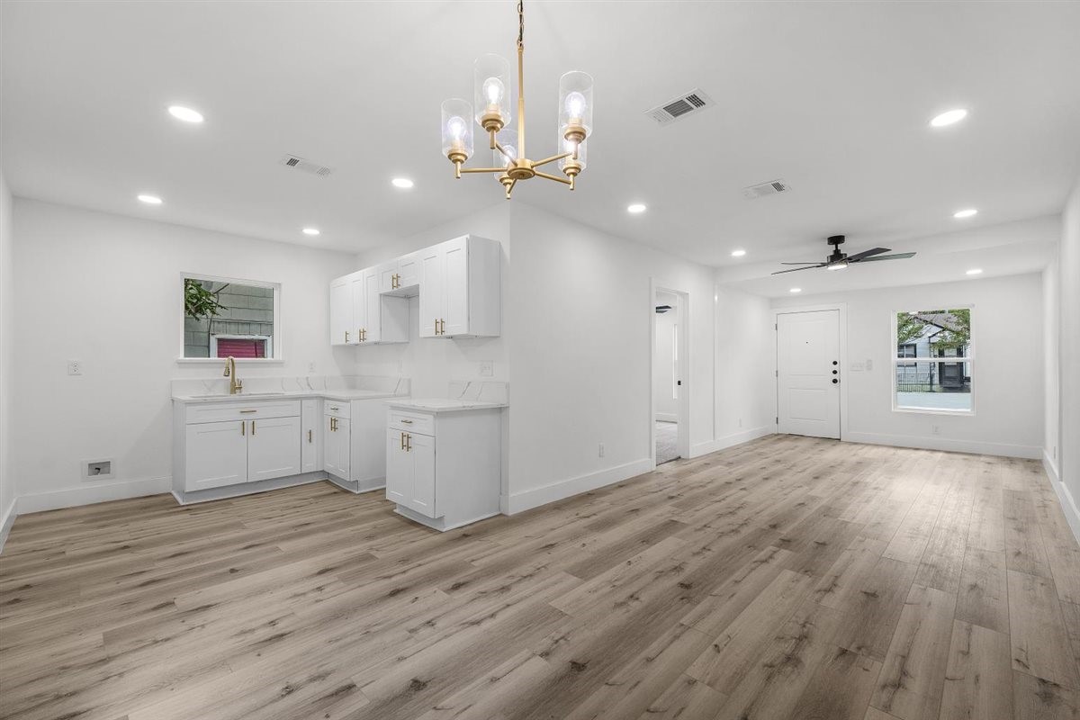 612 Clairemont Avenue Fort Worth TX 76103