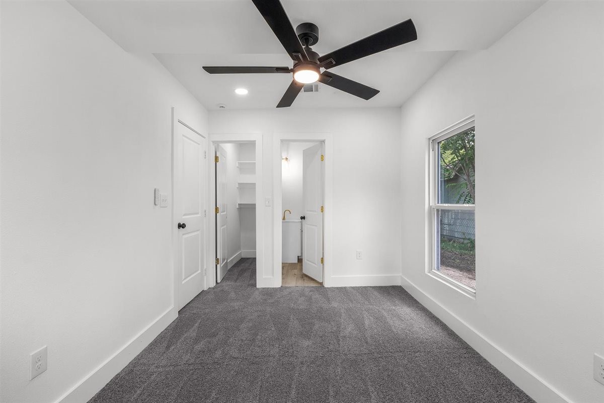612 Clairemont Avenue Fort Worth TX 76103