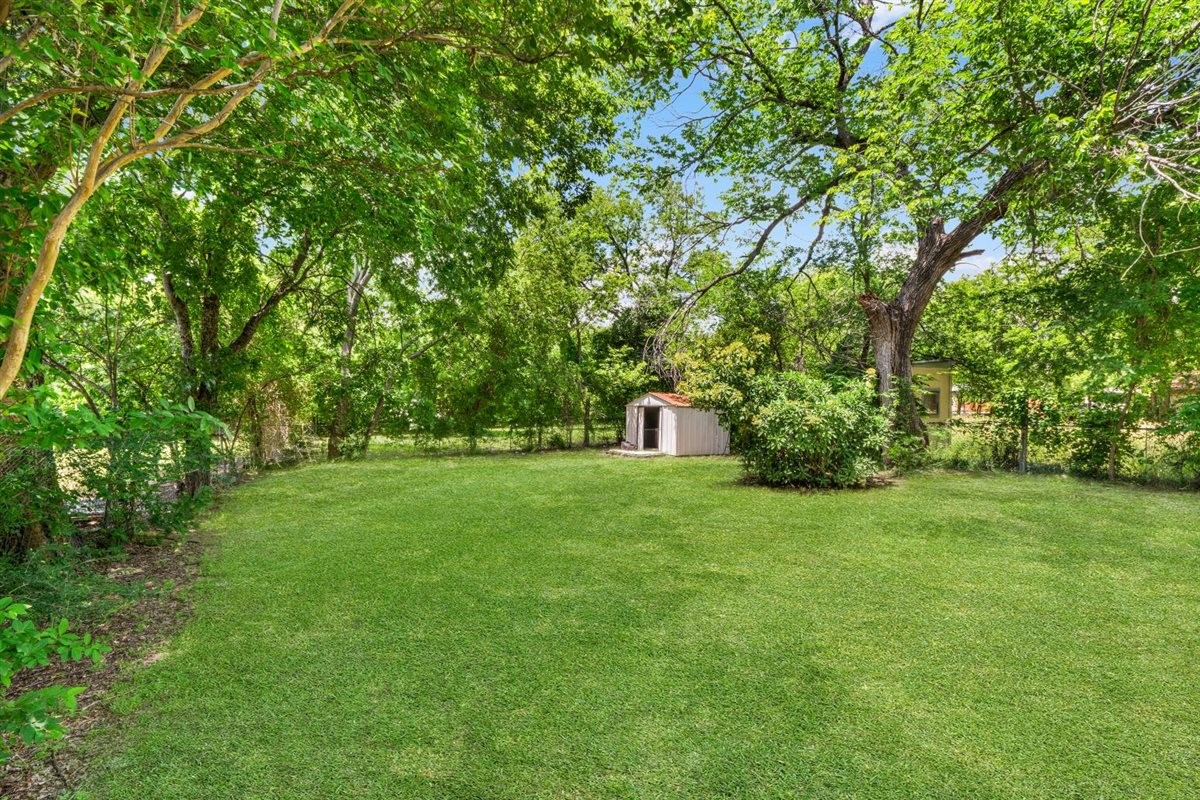 612 Clairemont Avenue Fort Worth TX 76103