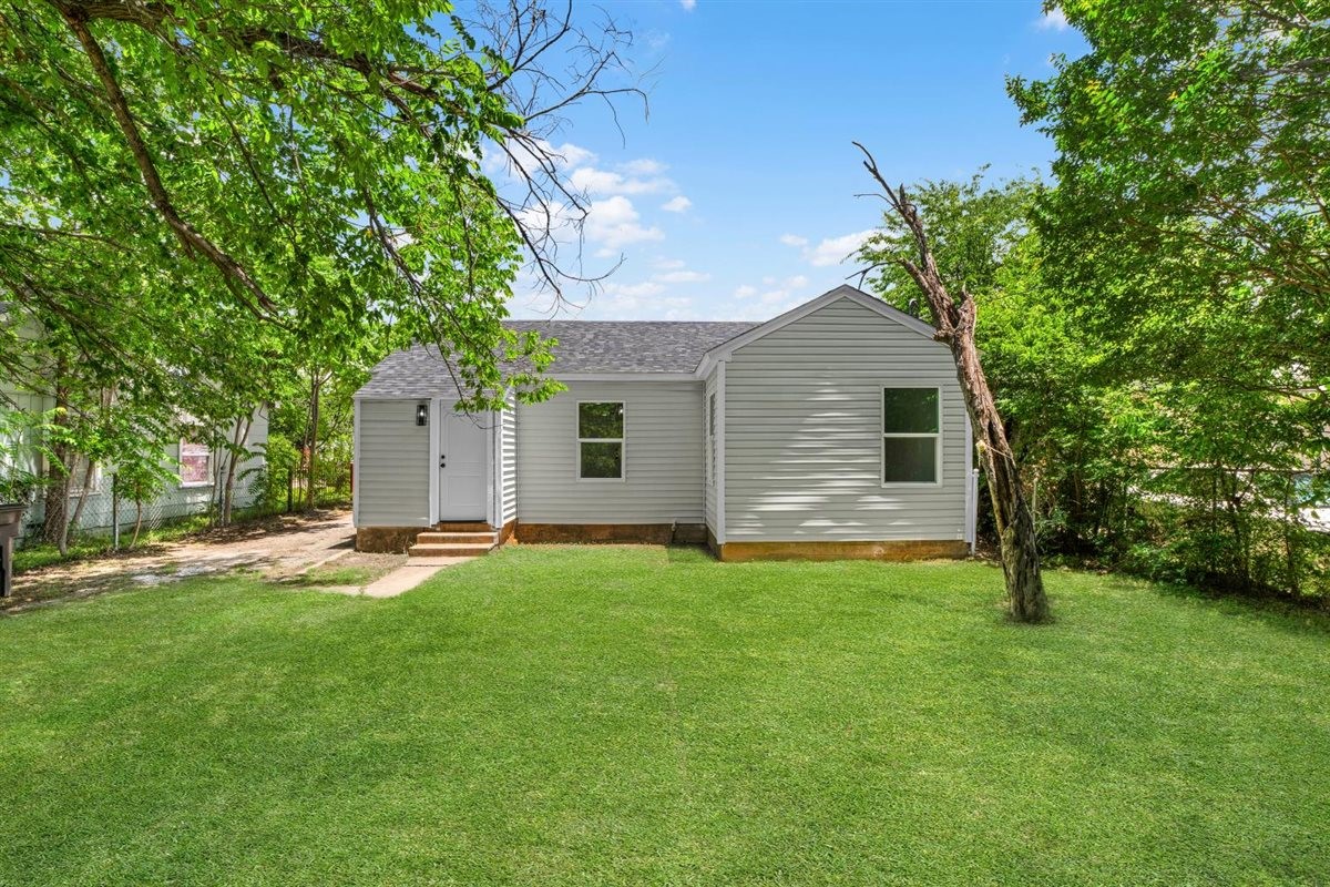 612 Clairemont Avenue Fort Worth TX 76103